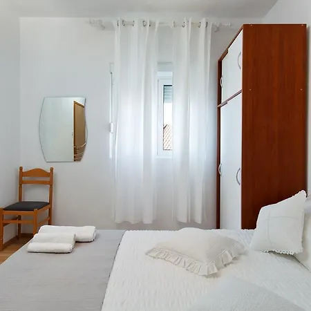 Apartment Ana I *