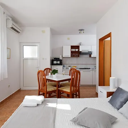 Apartment Ana I