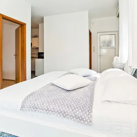 Apartment Ana I *